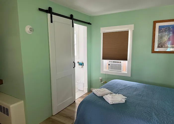 Bay Port Lodging